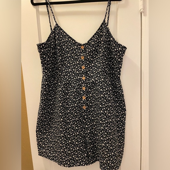 SHIEN 1XL Black White Floral Ditsy Romper Dress / Excellent Condition 🖤🤍 - Picture 3 of 5